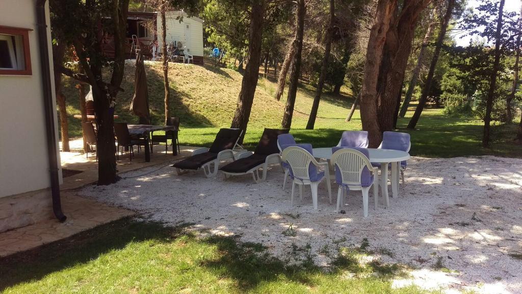 بريمونتيرا Ribarska Kuca Romana المظهر الخارجي الصورة