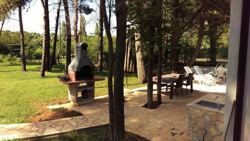 بريمونتيرا Ribarska Kuca Romana المظهر الخارجي الصورة